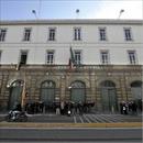 Proteste davanti al carcere di Napoli Poggioreale: chiudere il vecchio carcere per poterne aprire uno nuovo lontano dal centro cittadino